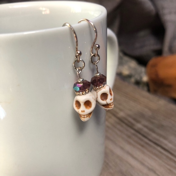 Small Howlite Skull & Crystal Earrings - Picture 2 of 9
